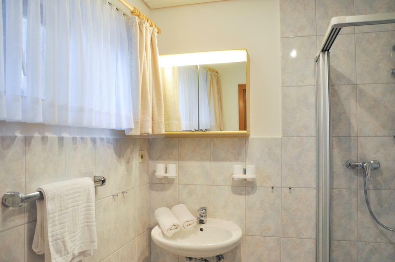 Haus Niemann Lägenhet Wyk auf Föhr Exteriör bild