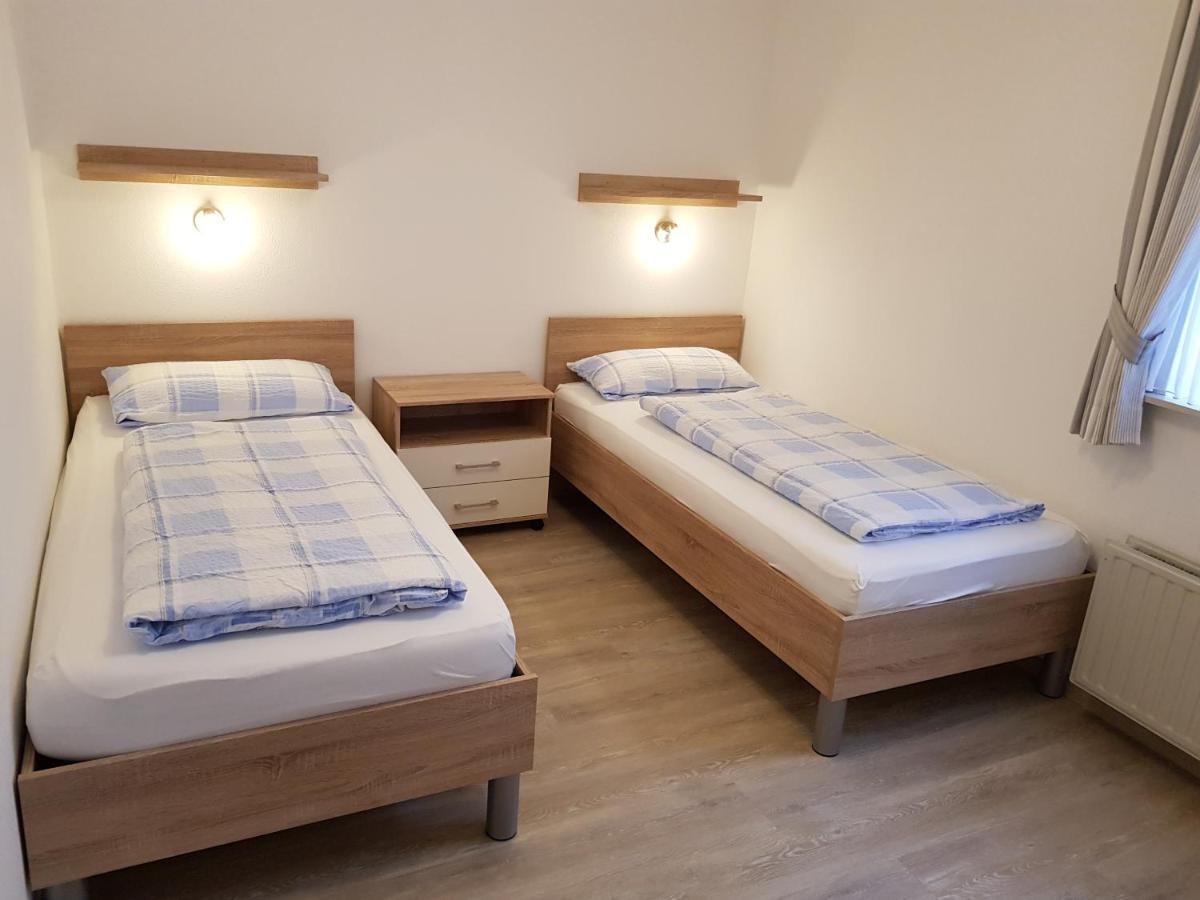 Haus Niemann Lägenhet Wyk auf Föhr Exteriör bild
